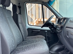 car-image