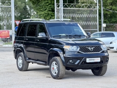 car-image