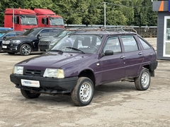 car-image
