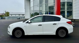 car-image