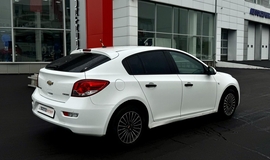 car-image