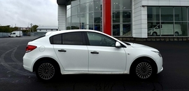 car-image