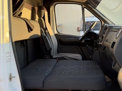 car-image