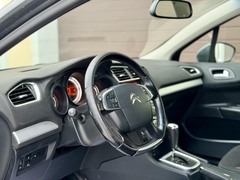 car-image